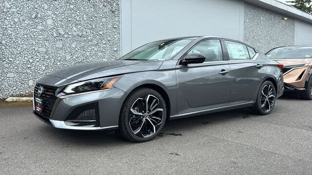 2025 Nissan Altima 2.5 SR FWD