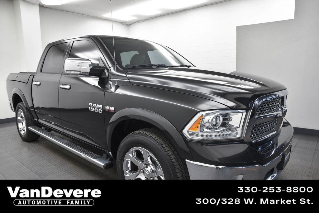 2016 RAM 1500 Laramie Crew Cab 4WD
