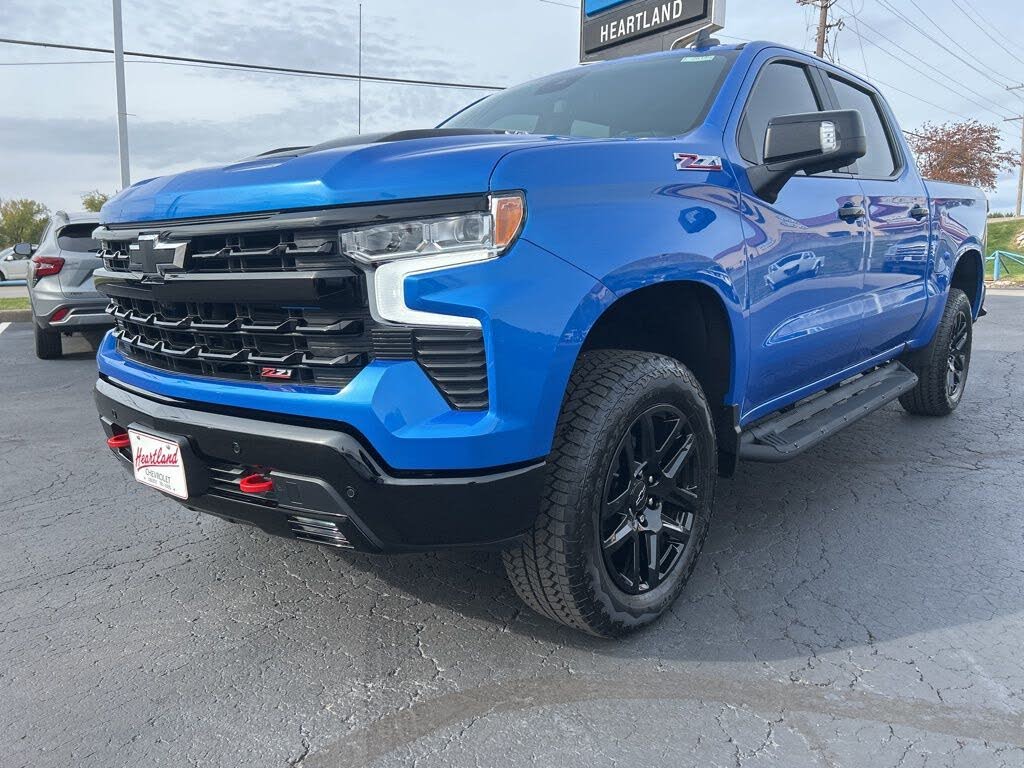2026 Chevrolet Silverado 1500 LT Trail Boss Crew Cab 4WD
