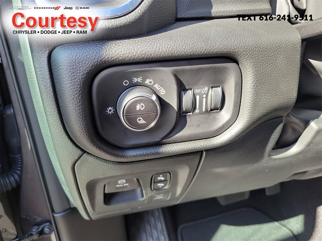 2026 RAM 1500 Big Horn Crew Cab 4WD