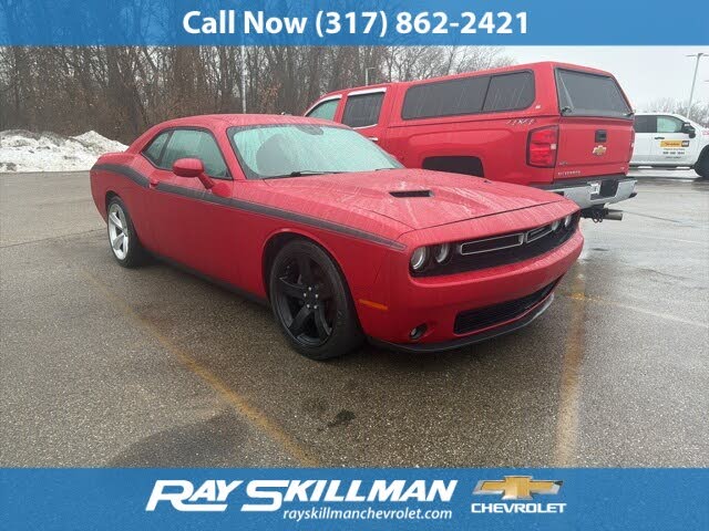 2017 Dodge Challenger SXT RWD