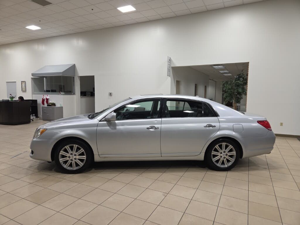 2010 Toyota Avalon