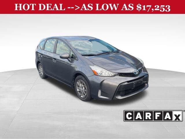2017 Toyota Prius v Four FWD