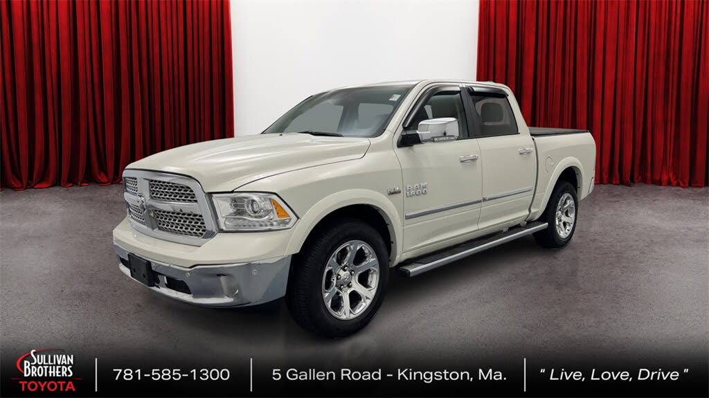 2017 RAM 1500 Laramie Crew Cab 4WD