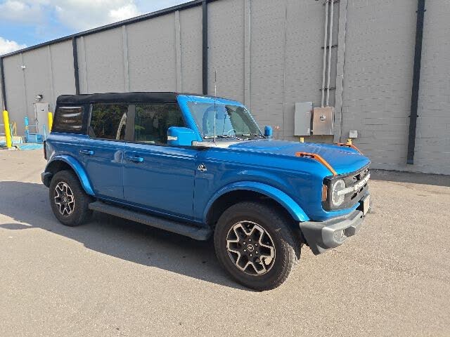 2023 Ford Bronco Outer Banks 4-Door 4WD