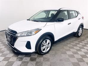 Nissan Kicks S FWD