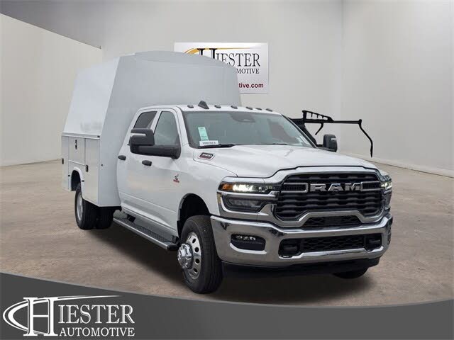 2026 RAM 3500 Chassis Tradesman Crew Cab LB DRW 4WD