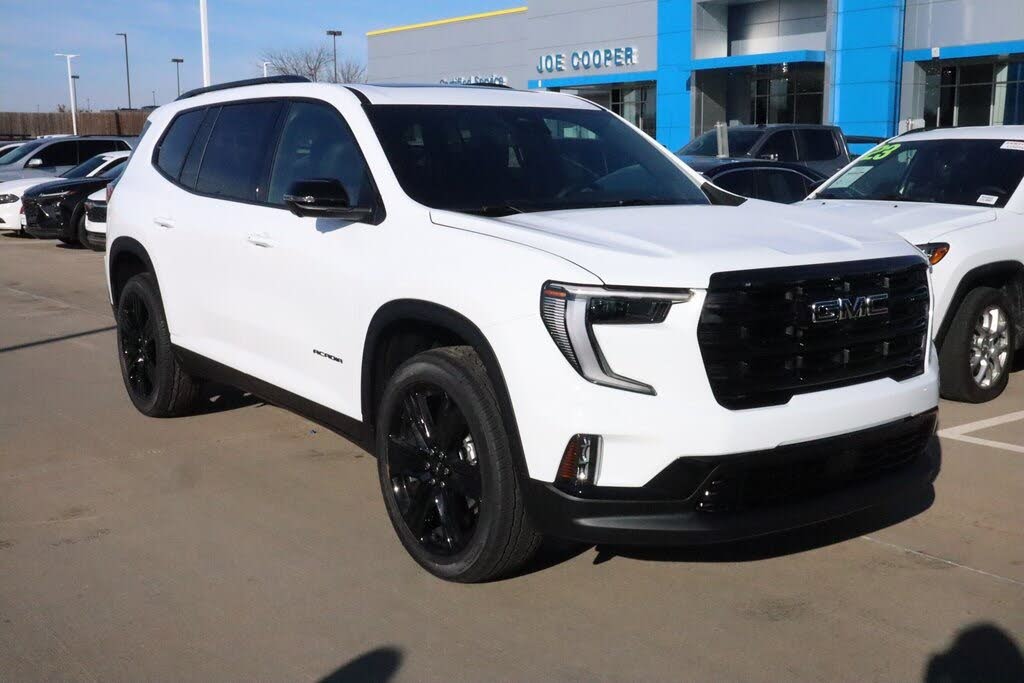 2026 GMC Acadia Elevation FWD