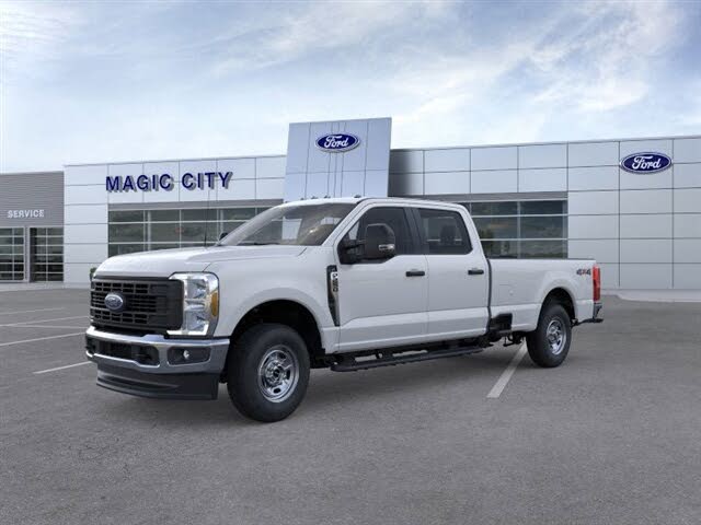 2026 Ford F-250 Super Duty XL Crew Cab 4WD