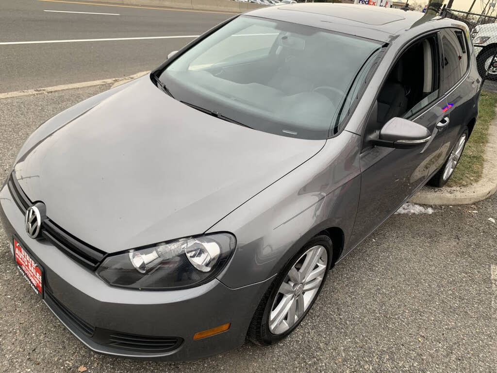 2012 Volkswagen Golf 2.5L with Conv 2dr
