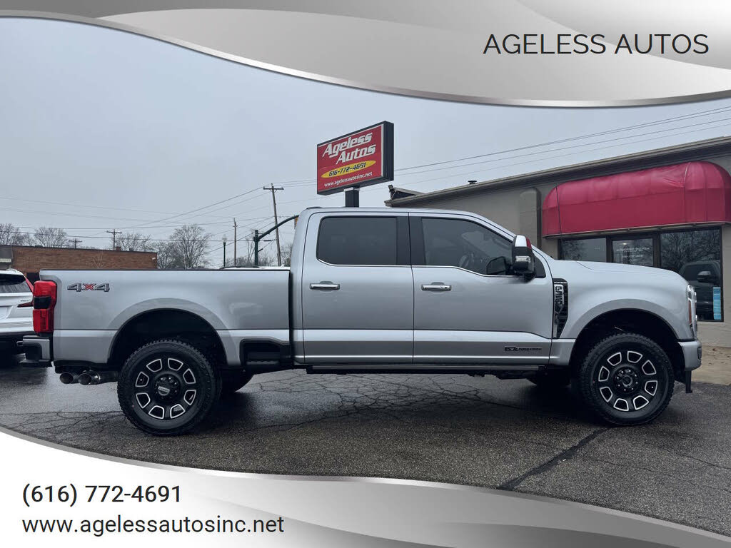 2024 Ford F-350 Super Duty Platinum Crew Cab 4WD