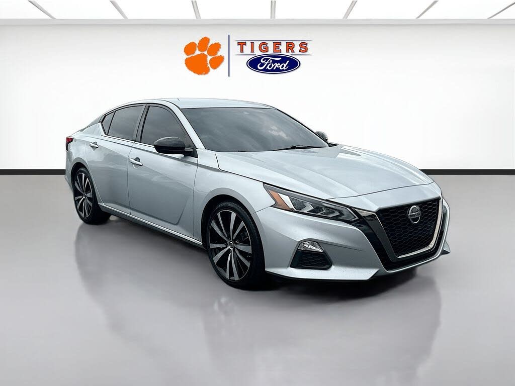 2022 Nissan Altima 2.5 SR FWD