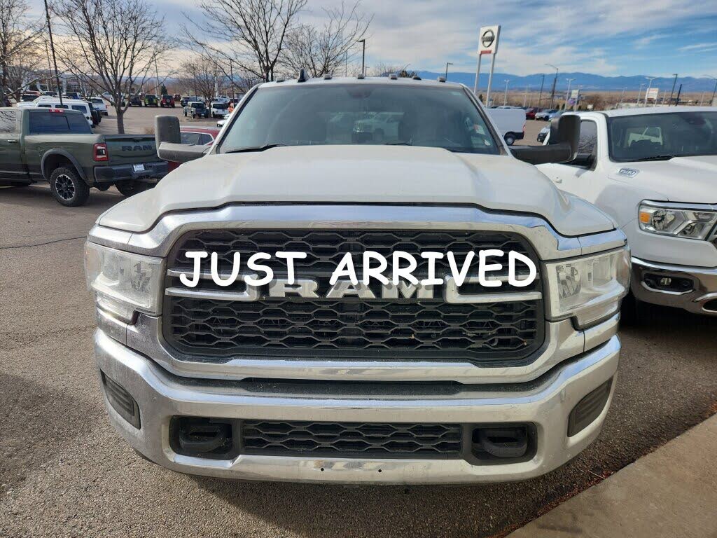 2022 RAM 3500 Tradesman Crew Cab LB DRW 4WD