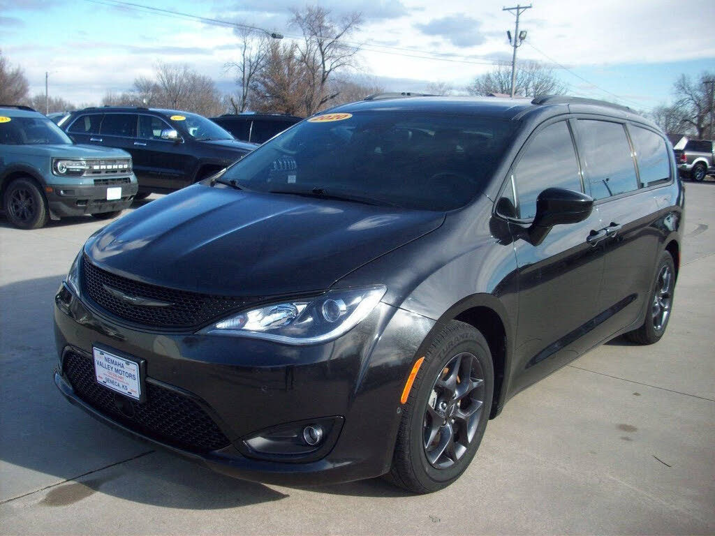 2020 Chrysler Pacifica Touring L Plus FWD