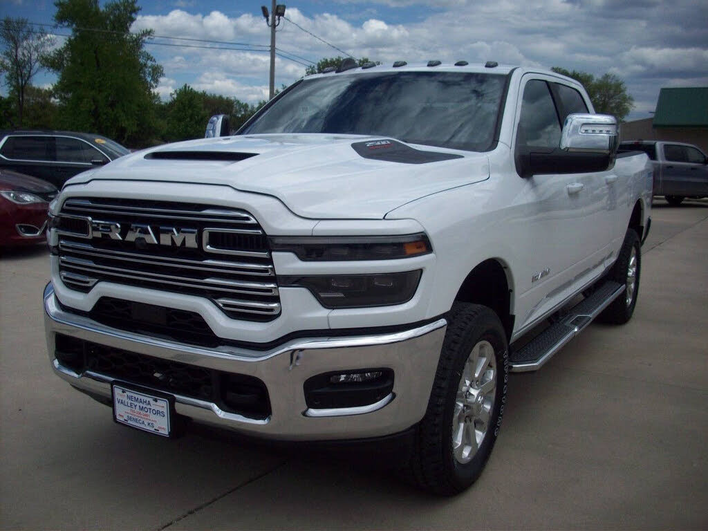 2025 RAM 2500 Laramie Crew Cab 4WD