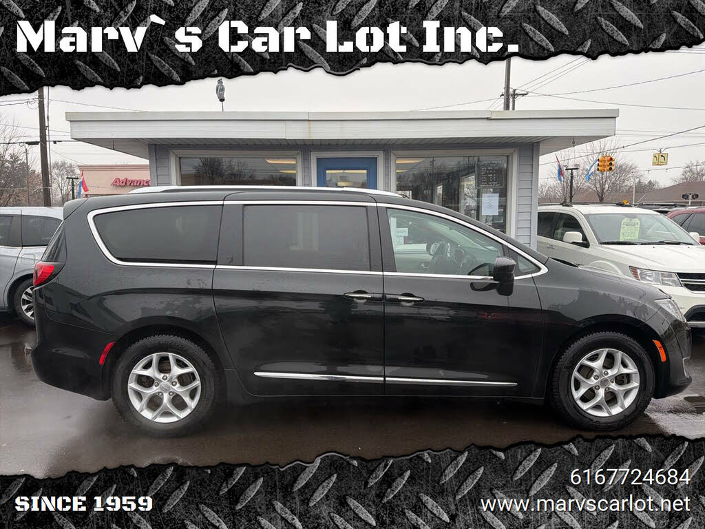 2017 Chrysler Pacifica Touring L Plus FWD