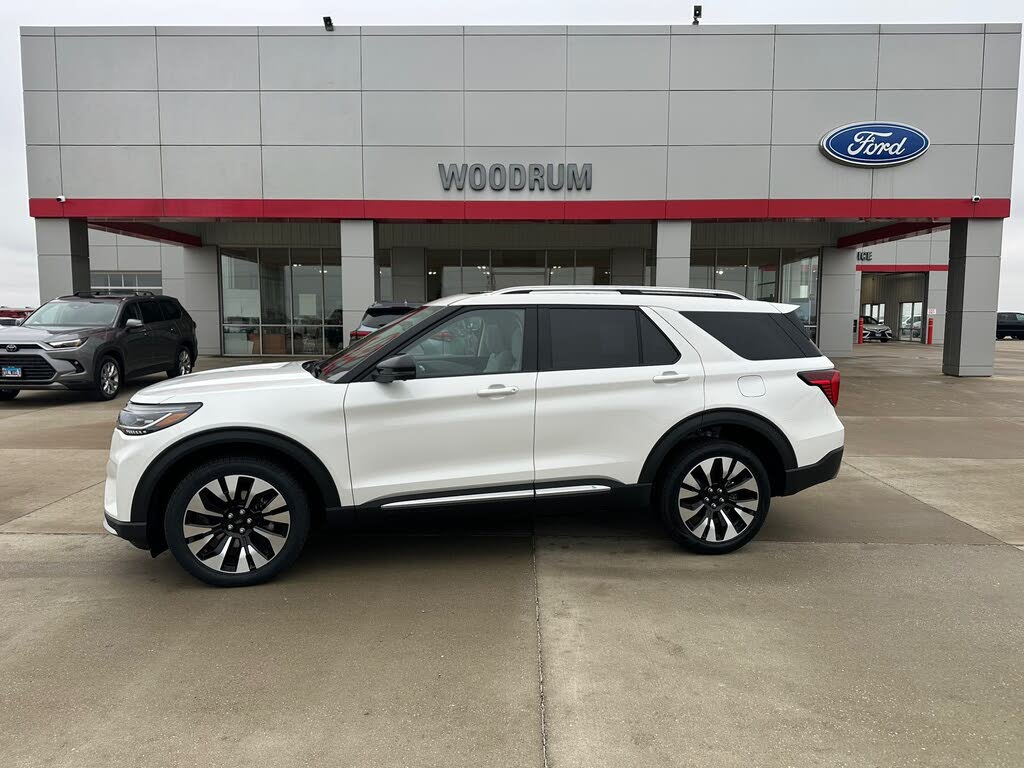 2026 Ford Explorer Platinum AWD