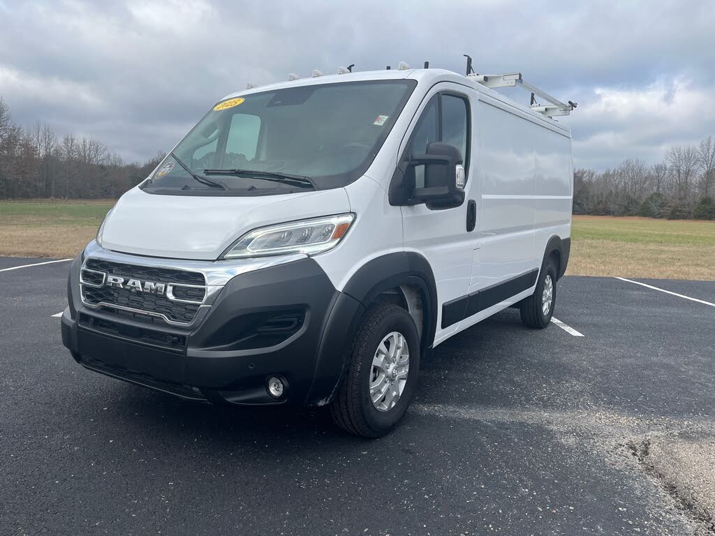 2025 RAM ProMaster 2500 Tradesman 136 Low Roof Cargo Van FWD