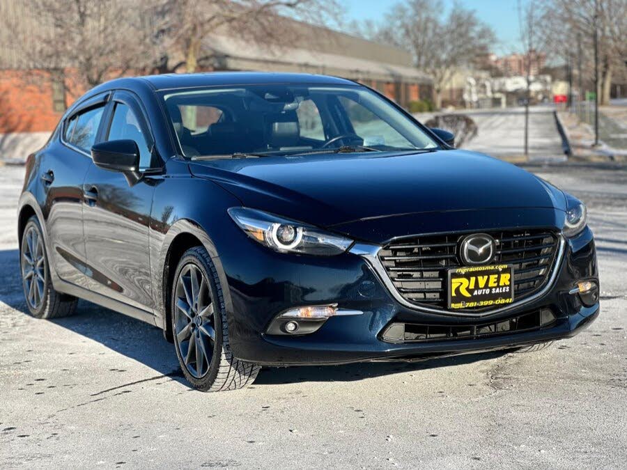 2018 Mazda MAZDA3 Grand Touring Hatchback