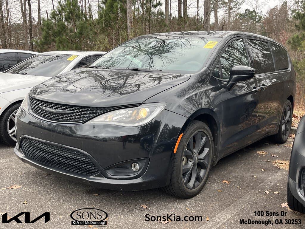 2019 Chrysler Pacifica Touring Plus FWD