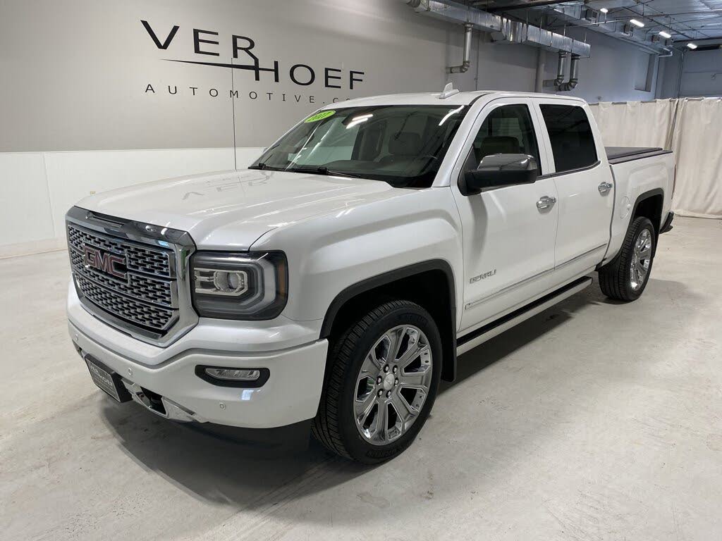 2017 GMC Sierra 1500 Denali Crew Cab 4WD