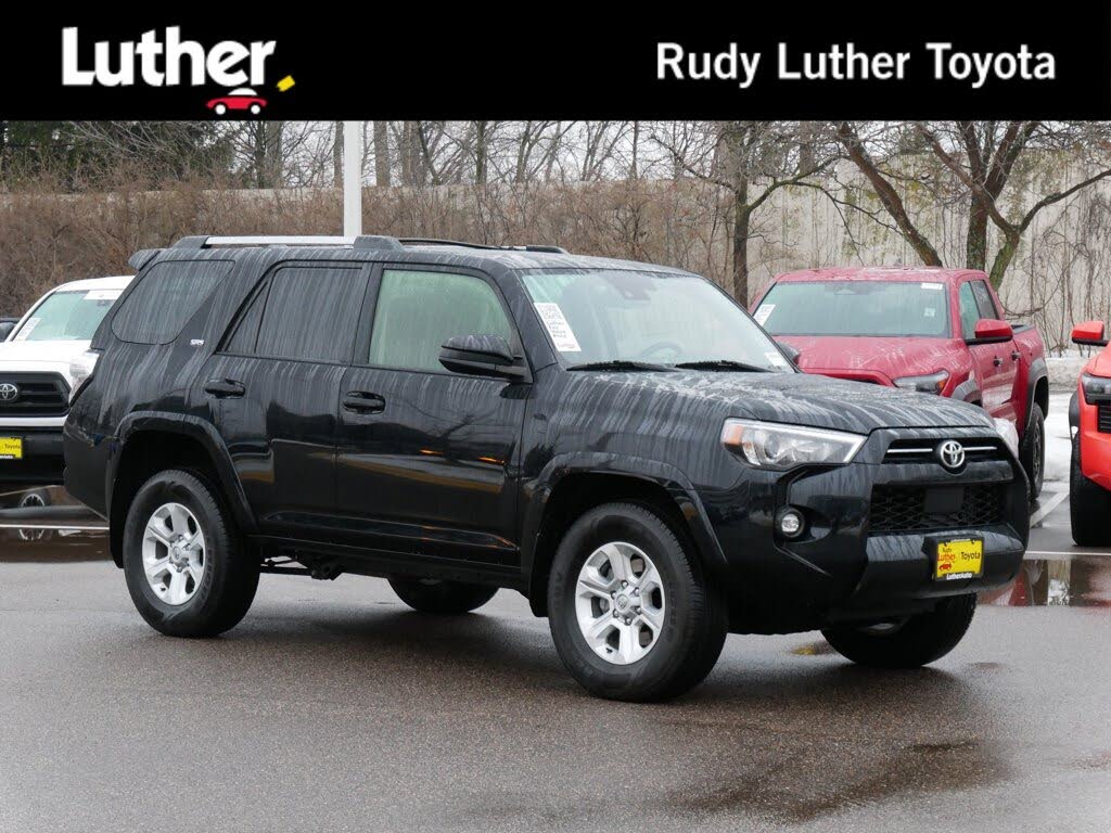2024 Toyota 4Runner SR5 4WD