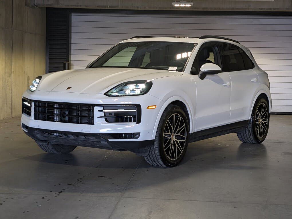 2025 Porsche Cayenne AWD