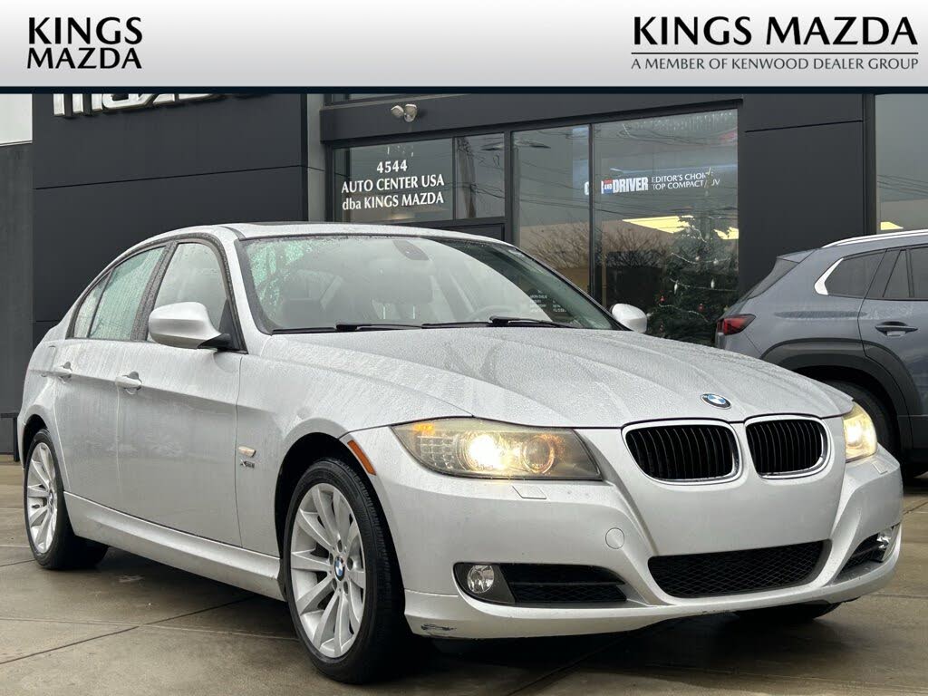 2011 BMW 3 Series 328i xDrive Sedan AWD