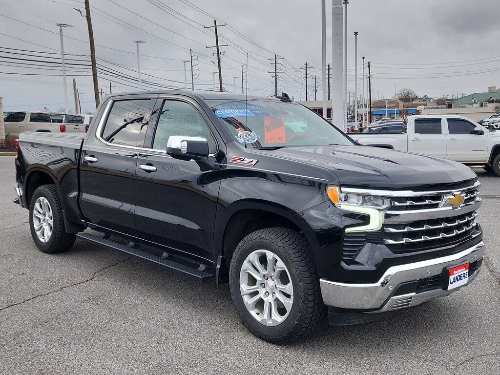 2022 Chevrolet Silverado 1500 LTZ Crew Cab 4WD