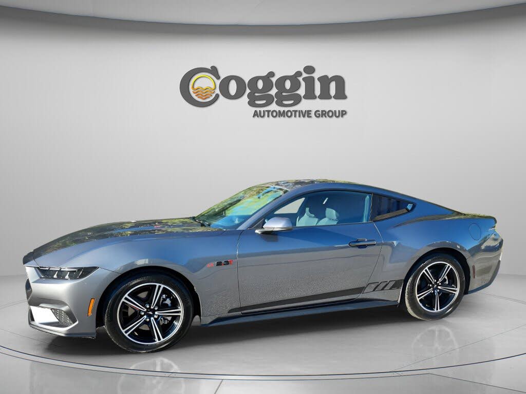 2025 Ford Mustang EcoBoost Fastback RWD