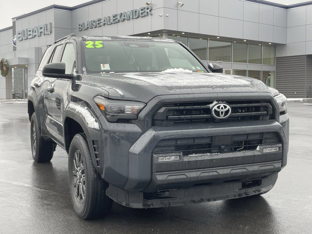 2025 Toyota 4Runner SR5 4WD