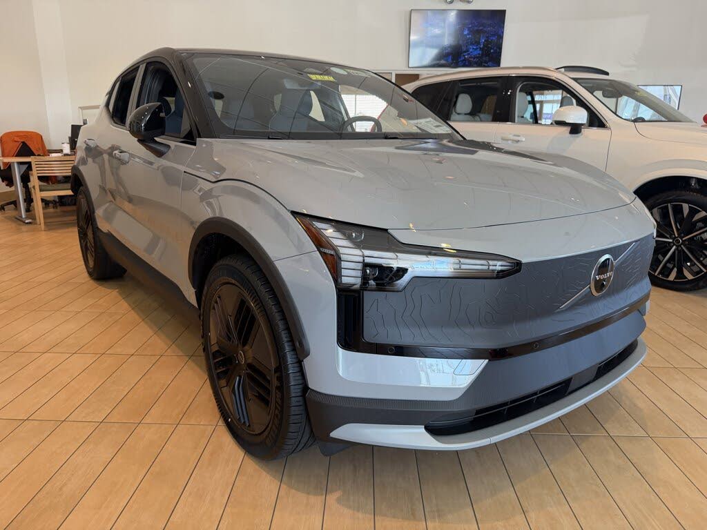 2026 Volvo EX30 Cross Country Twin Ultra eAWD