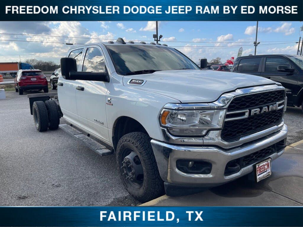 2022 RAM 3500 Chassis Tradesman Crew Cab DRW 4WD
