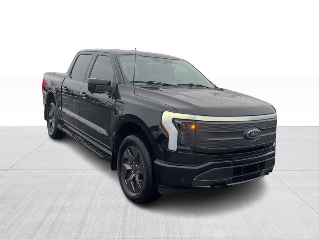 2023 Ford F-150 Lightning Lariat SuperCrew AWD
