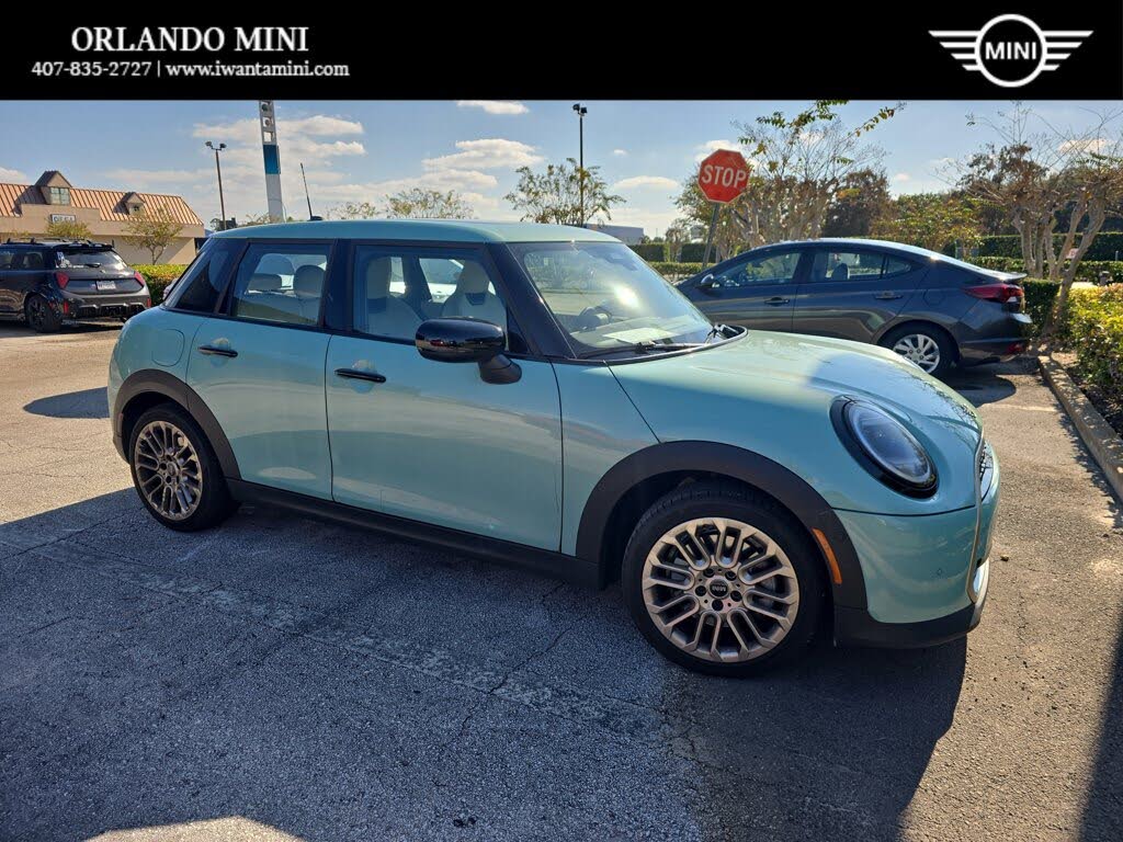 2025 MINI Cooper S 4-Door Hatchback FWD