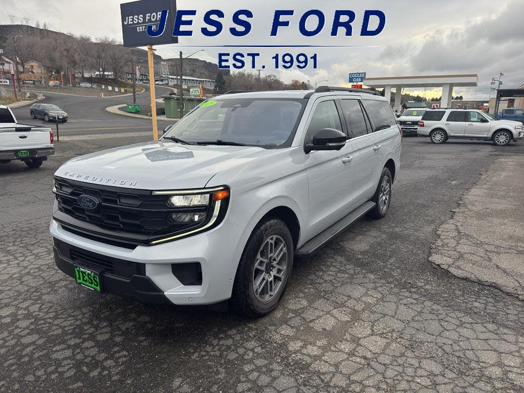 2025 Ford Expedition MAX Active 4WD