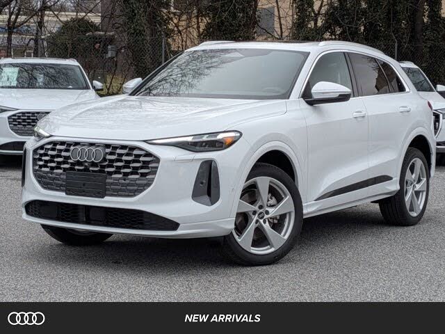 2025 Audi Q5 quattro Premium Plus 40 TFSI