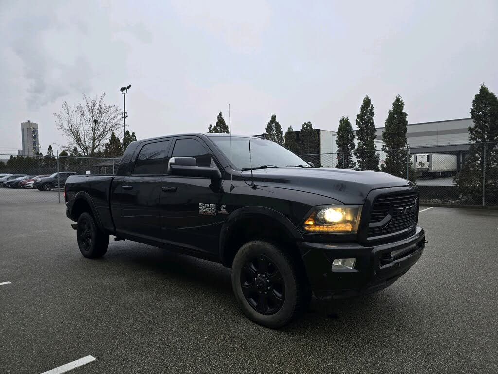RAM 3500 Laramie Mega Cab 4WD 2018