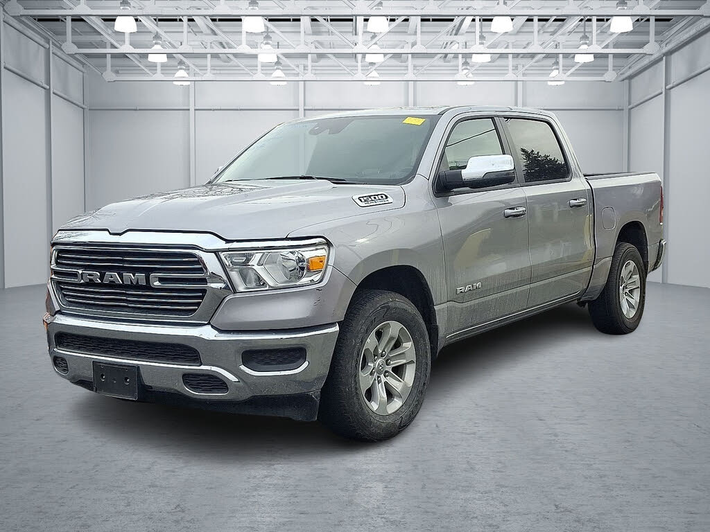 2024 RAM 1500 Laramie Crew Cab 4WD