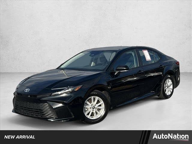 2025 Toyota Camry LE FWD
