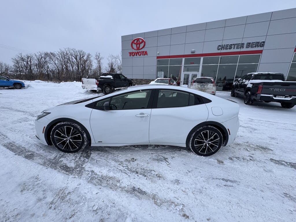 2024 Toyota Prius XLE AWD