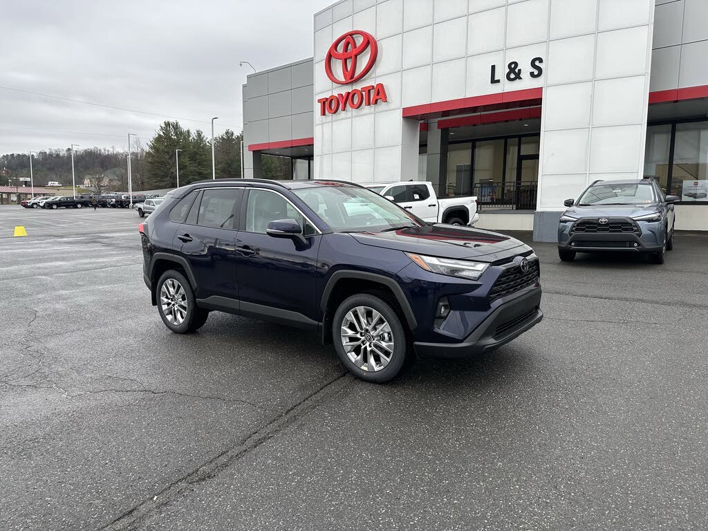 2025 Toyota RAV4 XLE Premium AWD
