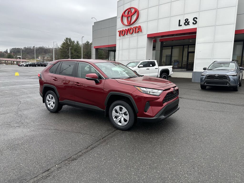 2025 Toyota RAV4 LE AWD