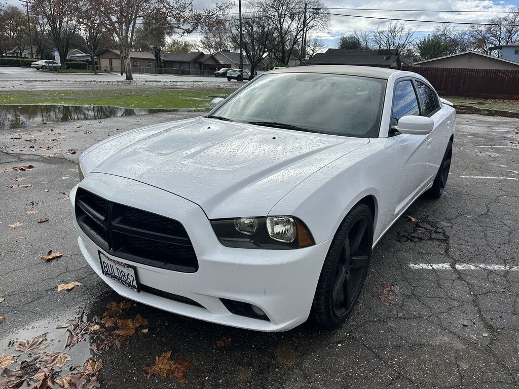 2013 Dodge Charger SE RWD