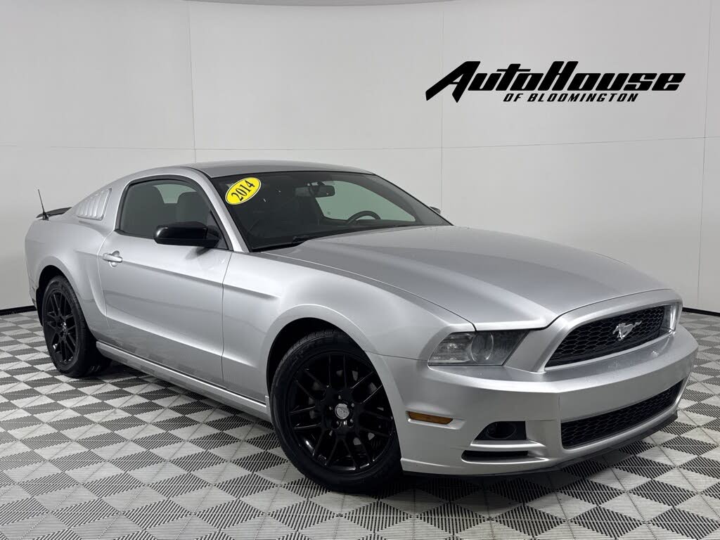 2014 Ford Mustang V6 Coupe RWD