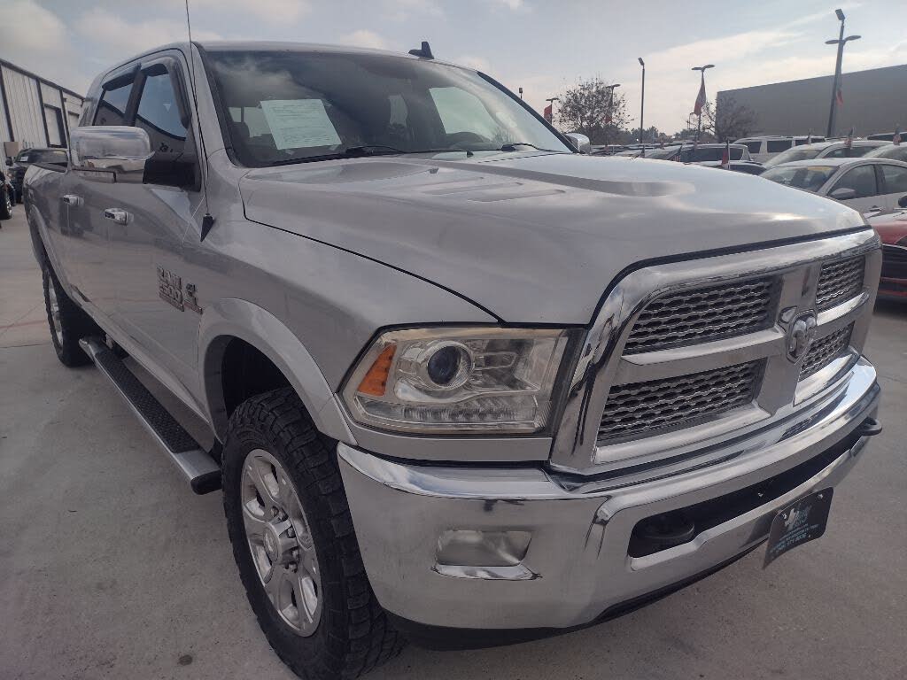 2014 RAM 2500 Laramie Mega Cab 4WD