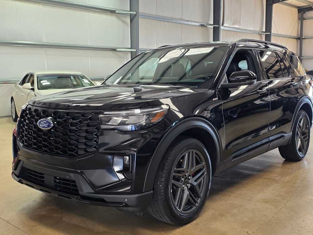 2025 Ford Explorer ST-Line AWD