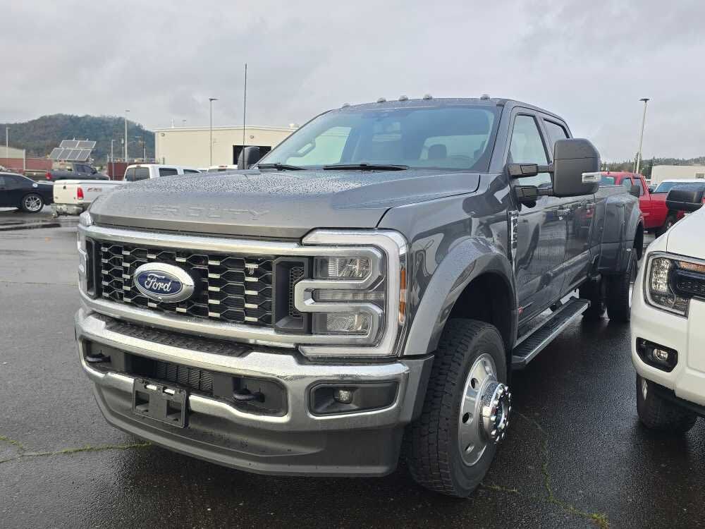 2026 Ford F-450 Super Duty XLT Crew Cab LB DRW 4WD