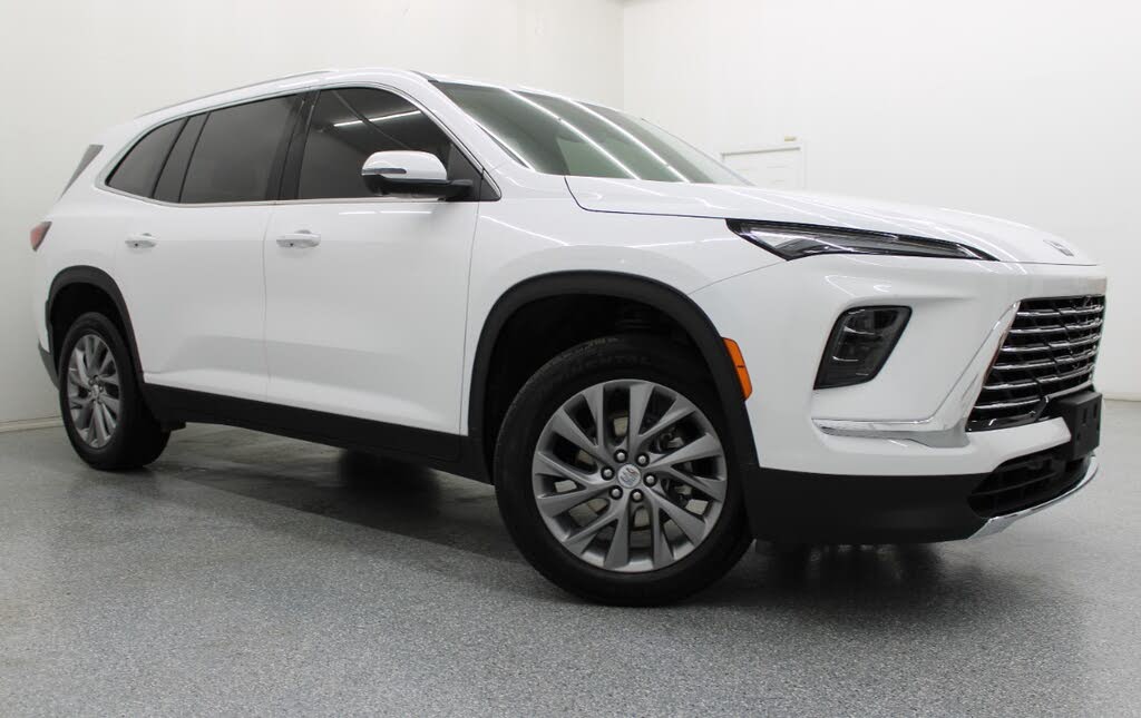 2025 Buick Enclave Preferred FWD