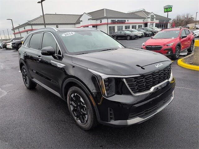 2025 Kia Sorento S FWD